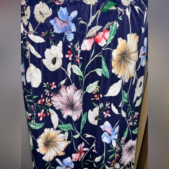 Joie De Vivre navy floral print size L - Picture 2 of 7